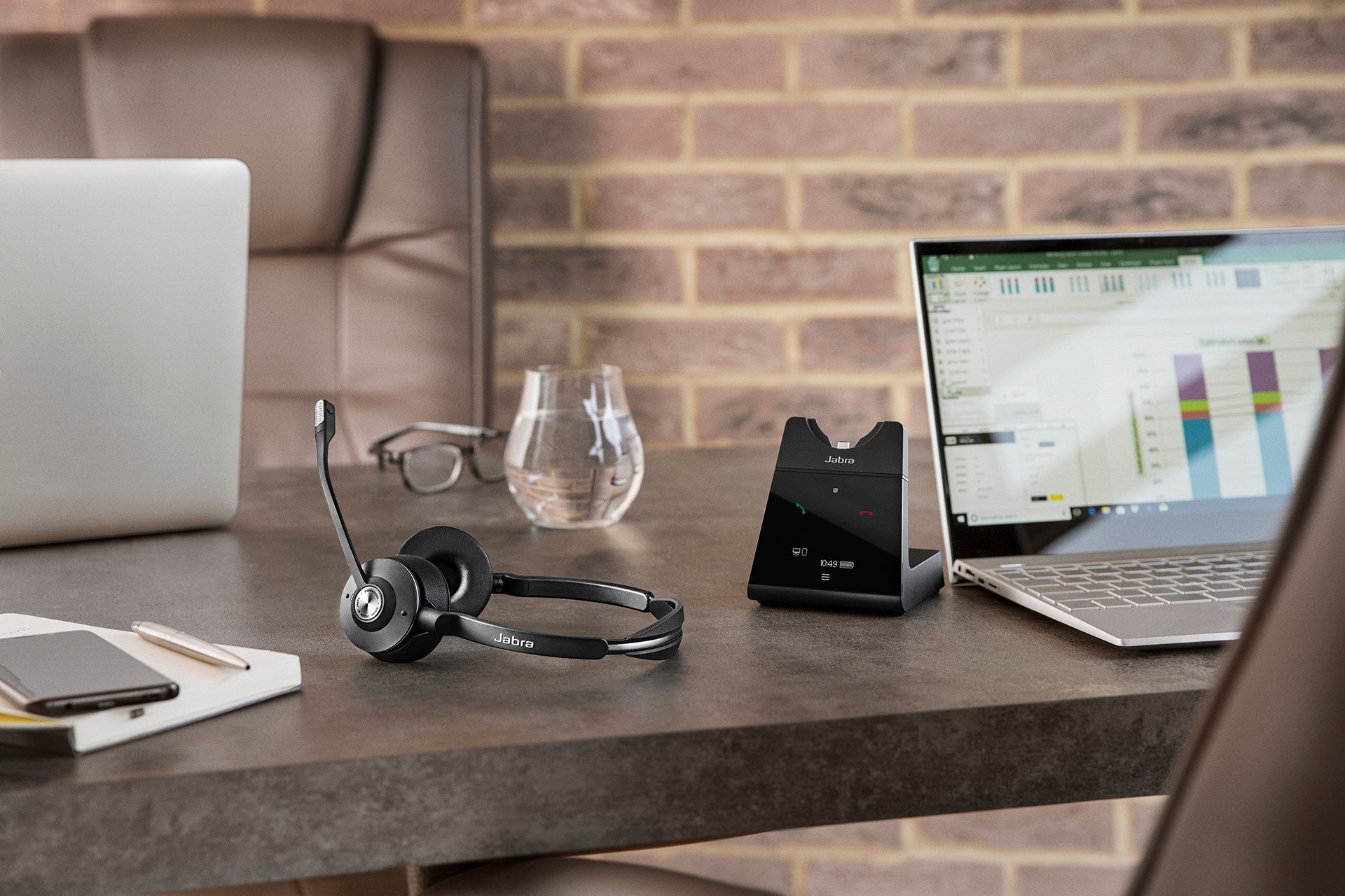 It’s not your Wi-Fi connection.. It’s your shoddy headphones!